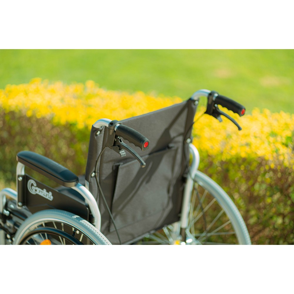 Aναπηρικό Αμαξίδιο Διπλής Σταυρωτής Μπάρας Στήριξης GEMINI. Οπίσθιος Τροχός 24". Πλάτος Καθίσματος 46cm. Ασημί. 0811300.