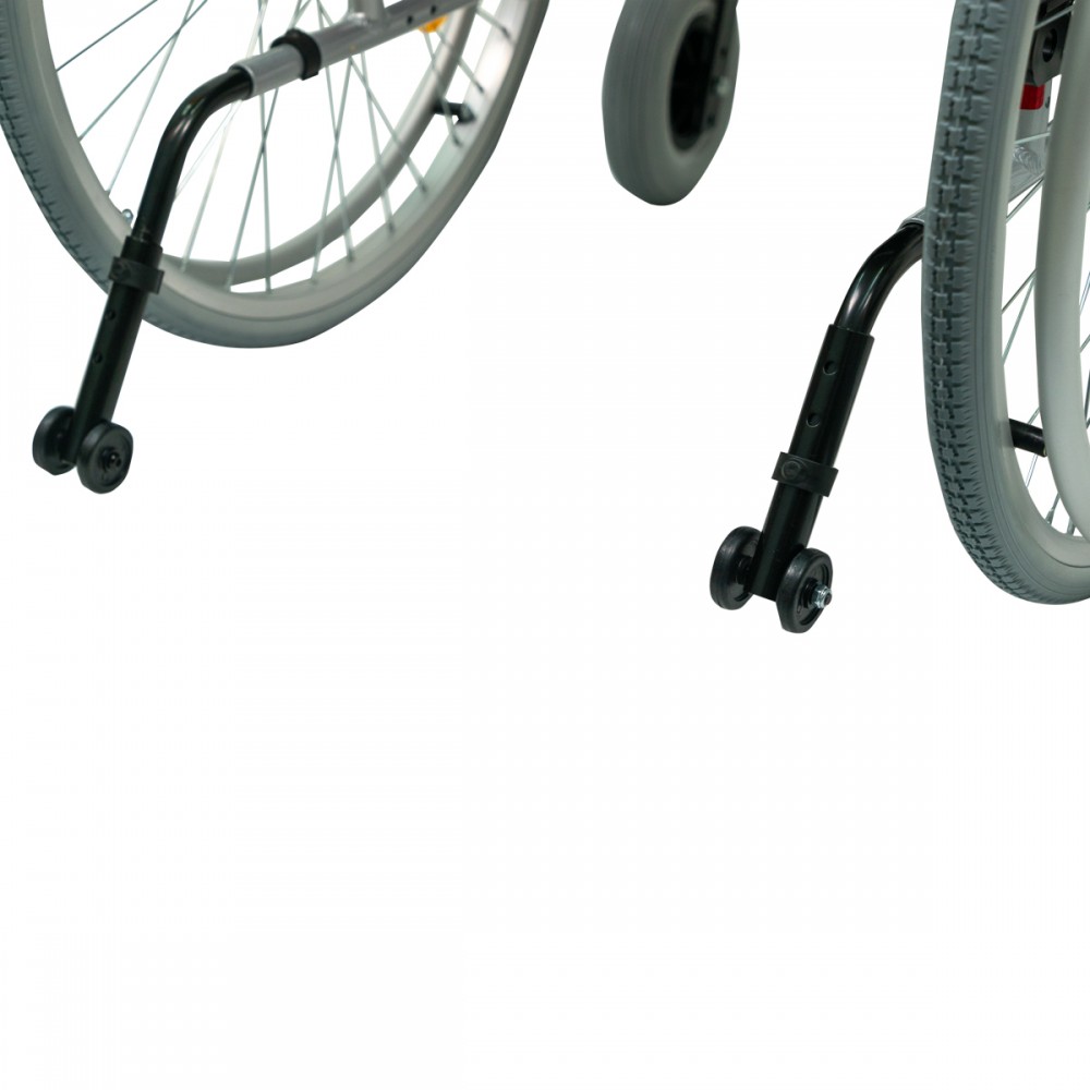 Πτυσσόμενο Αναπηρικό Αμαξίδιο Αλουμινίου ALU IV "Lion" 3 Θέσεων Ύψους Καθίσματος. Πλάτος Καθίσματος 45cm. Ασημί. 0810806. Πτυσσόμενο Αναπηρικό Αμαξίδιο Αλουμινίου ALU IV "Lion" 3 Θέσεων Ύψους Καθίσματος. Πλάτος Καθίσματος 45cm. Ασημί. 0810806.