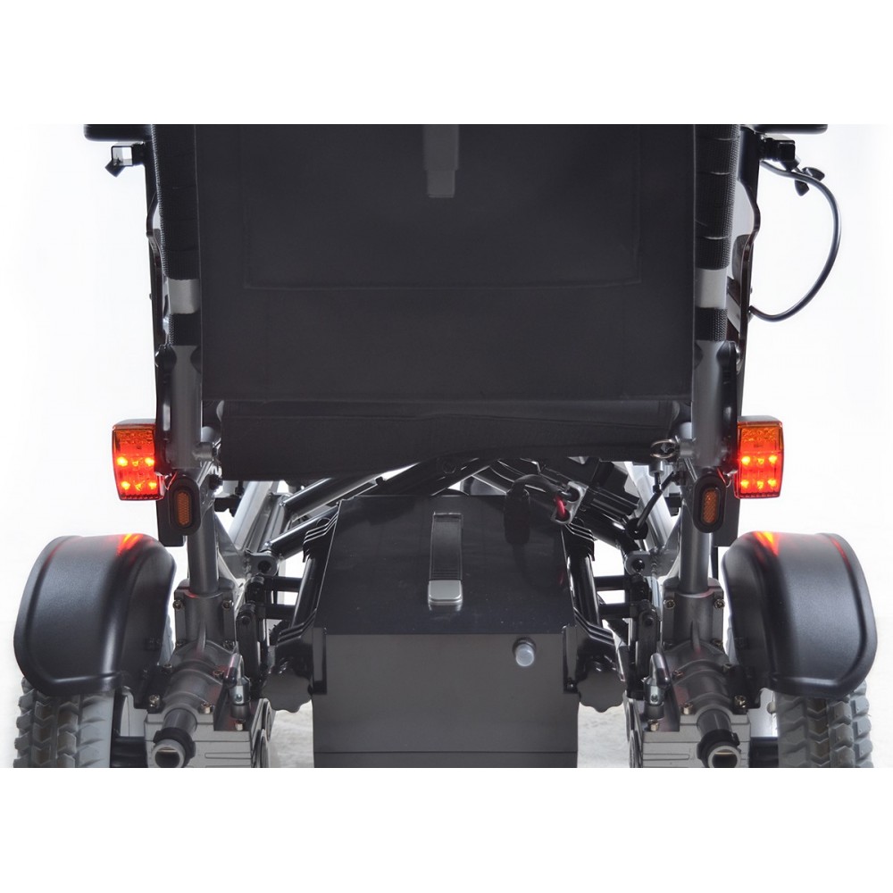 Ανακλινόμενο Ηλεκτροκίνητο Αναπηρικό Αμαξίδιο Αλουμινίου TITAN Recliner. Πλάτος Καθίσματος 44 cm. Ασημί. 0811317.  