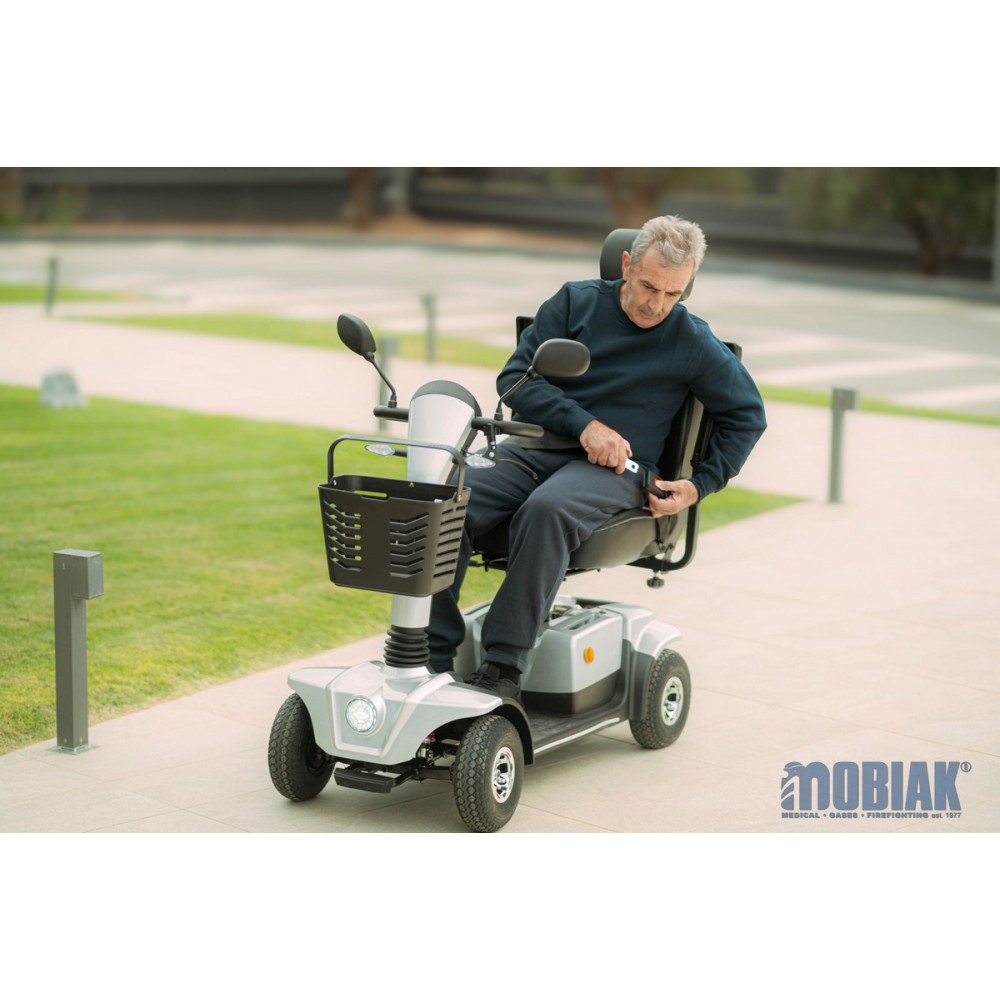 Αμαξίδιο Τύπου Scooter ARES με Αναπαυτικό Περιστρεφόμενο Κάθισμα-Πολυθρόνα. Ασημί. 0811820. Αμαξίδιο Τύπου Scooter ARES με Αναπαυτικό Περιστρεφόμενο Κάθισμα-Πολυθρόνα. Ασημί. 0811820.