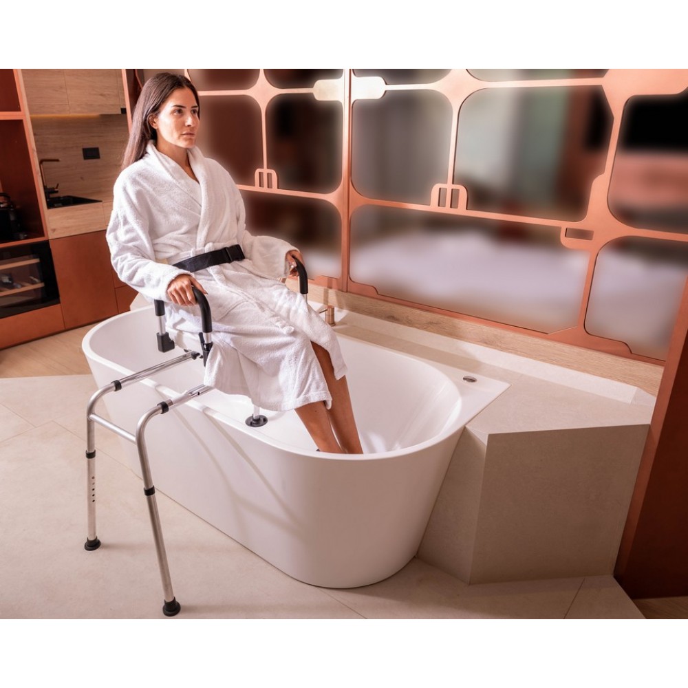 Περιστρεφόμενο Κάθισμα Μεταφοράς Μπανιέρας 360°. Ρυθμιζόμενου Ύψους. Αλουμινίου. Μέγιστο Βάρος Χρήστη 136Kg.  