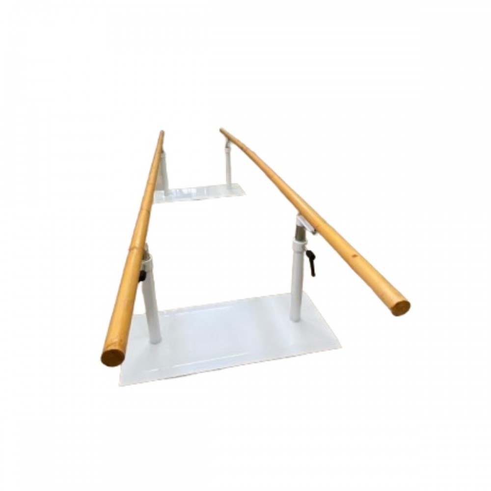 Δίζυγο με Αναδιπλούμενες Παράλληλες Μπάρες και Ξύλινα Κιγκλιδώματα.