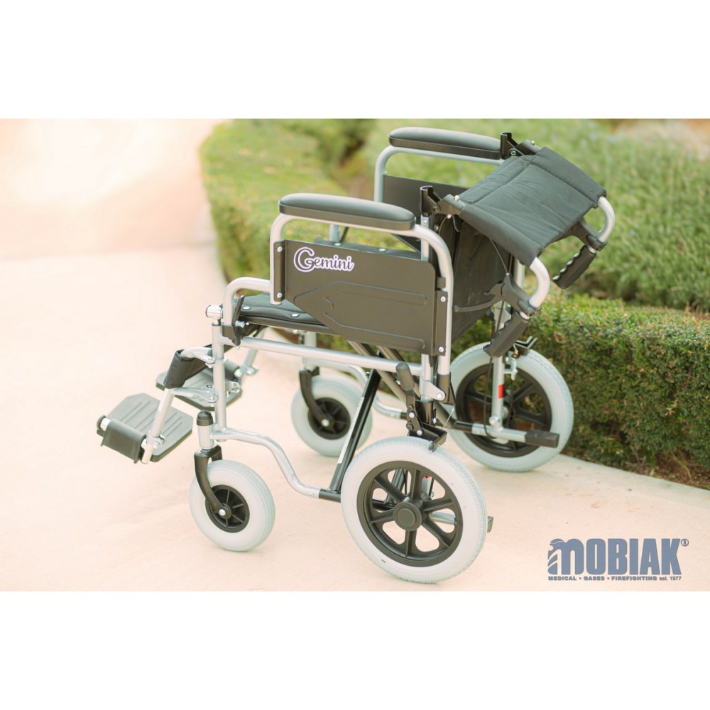 Aναπηρικό Αμαξίδιο Μονής Σταυρωτής Μπάρας Στήριξης GEMINI με Σπαστή Πλάτη, Κάθισμα Πλάτους 40cm & Οπίσθιο Τροχό 12". Ασημί. 0811307.
